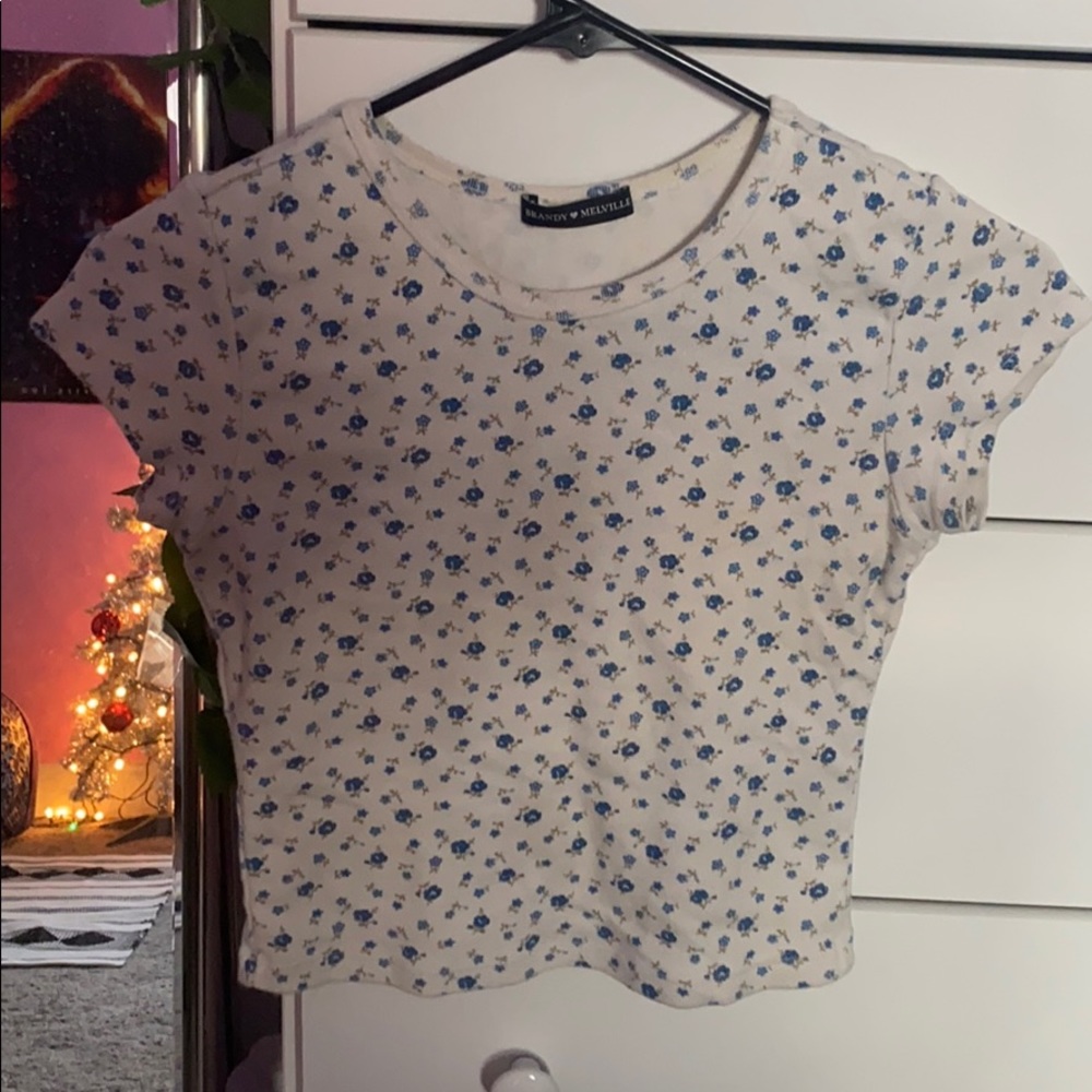 Cropped shortsleeved shirt